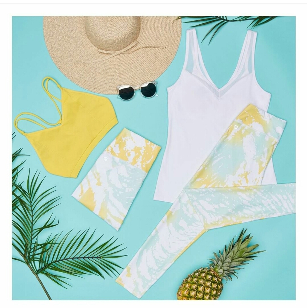 Fabletics Capri - image 1